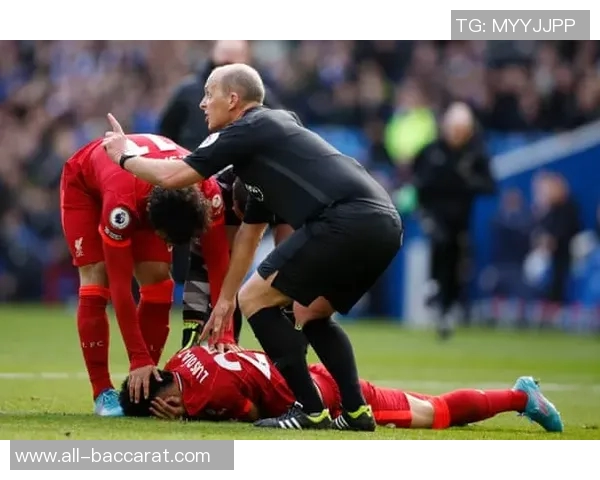 韦伯解读桑切斯红牌事件称抬腿踢姆伯莫属鲁莽行为 韦伯解读桑切斯红牌事件称抬腿踢姆伯莫属鲁莽行为