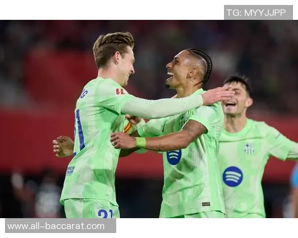 拉波尔塔与莱万在沙特及上海巴格达与巴萨球迷亲密互动见面会